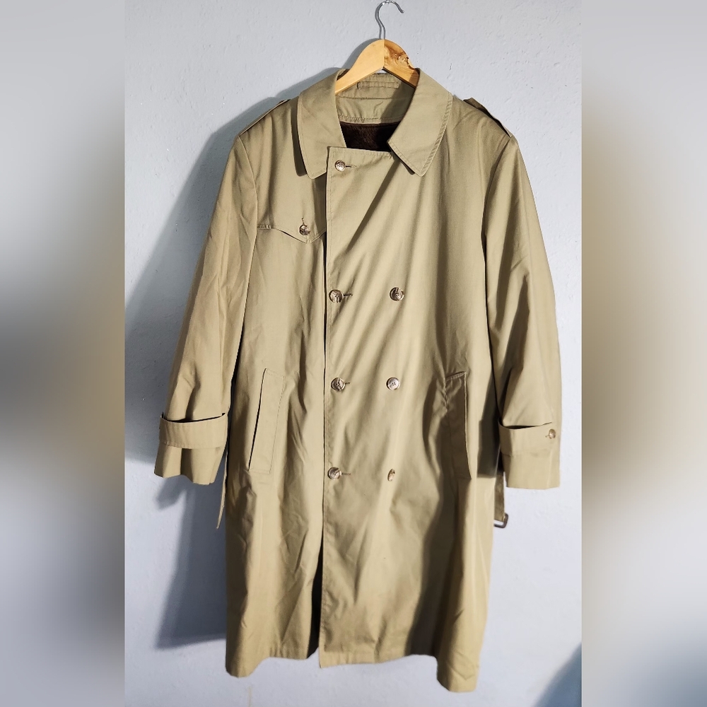 Botany 500 Trench Coat Men's 46 Reg. Khaki Zip Out Liner